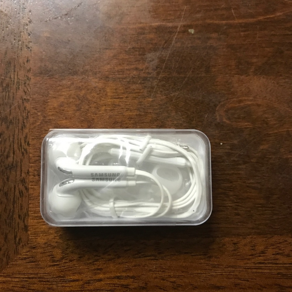 Samsung headphones